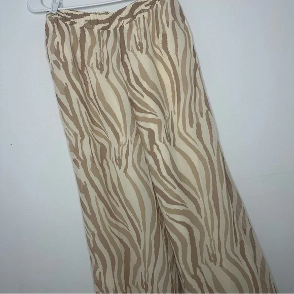 Soft Surroundings Safi Tan Cream Zebra Print Wide Leg pants - Picture 5 of 12